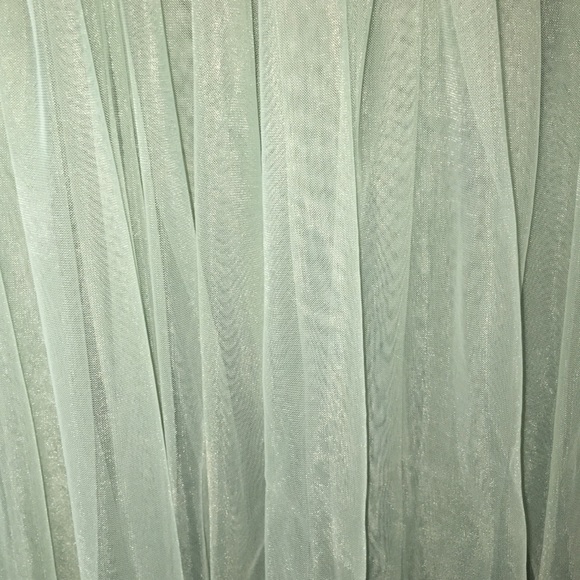 Beautiful dress/skirt/top - Picture 4 of 5